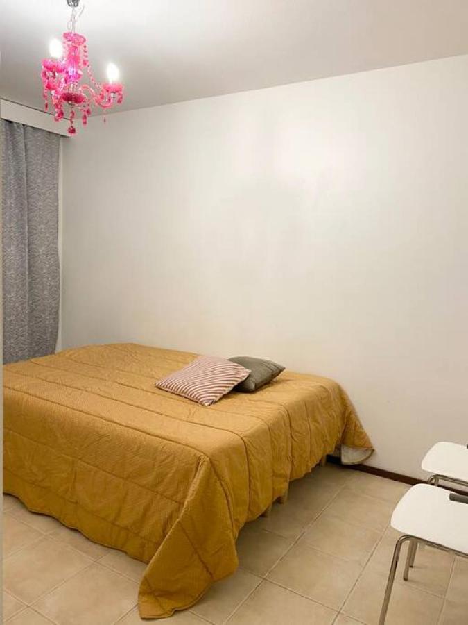 Apartment Pihlajisto 1 - Newly Renovated Spacious 4-bedroom With Patio, Free Parking Helsinki